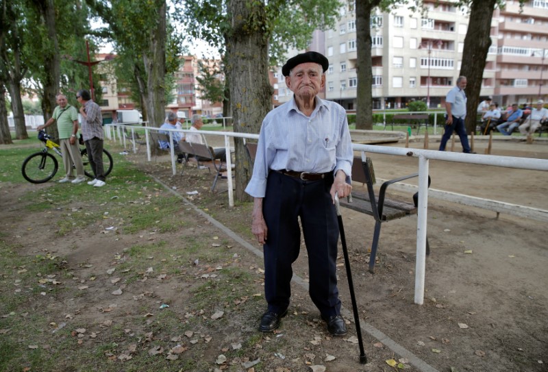 Maximino San Miguel, 102, poses for a portrait in a park near his home in Leon, northern Spain, September 3, 2016. San Miguel discovered his passion for amateur dramatics at the age of 80 and has participated in many local productions. He didnÕt go to school as a child because he was sent to work as a shepherd. He enjoys reading books about traditions. REUTERS/Andrea Comas