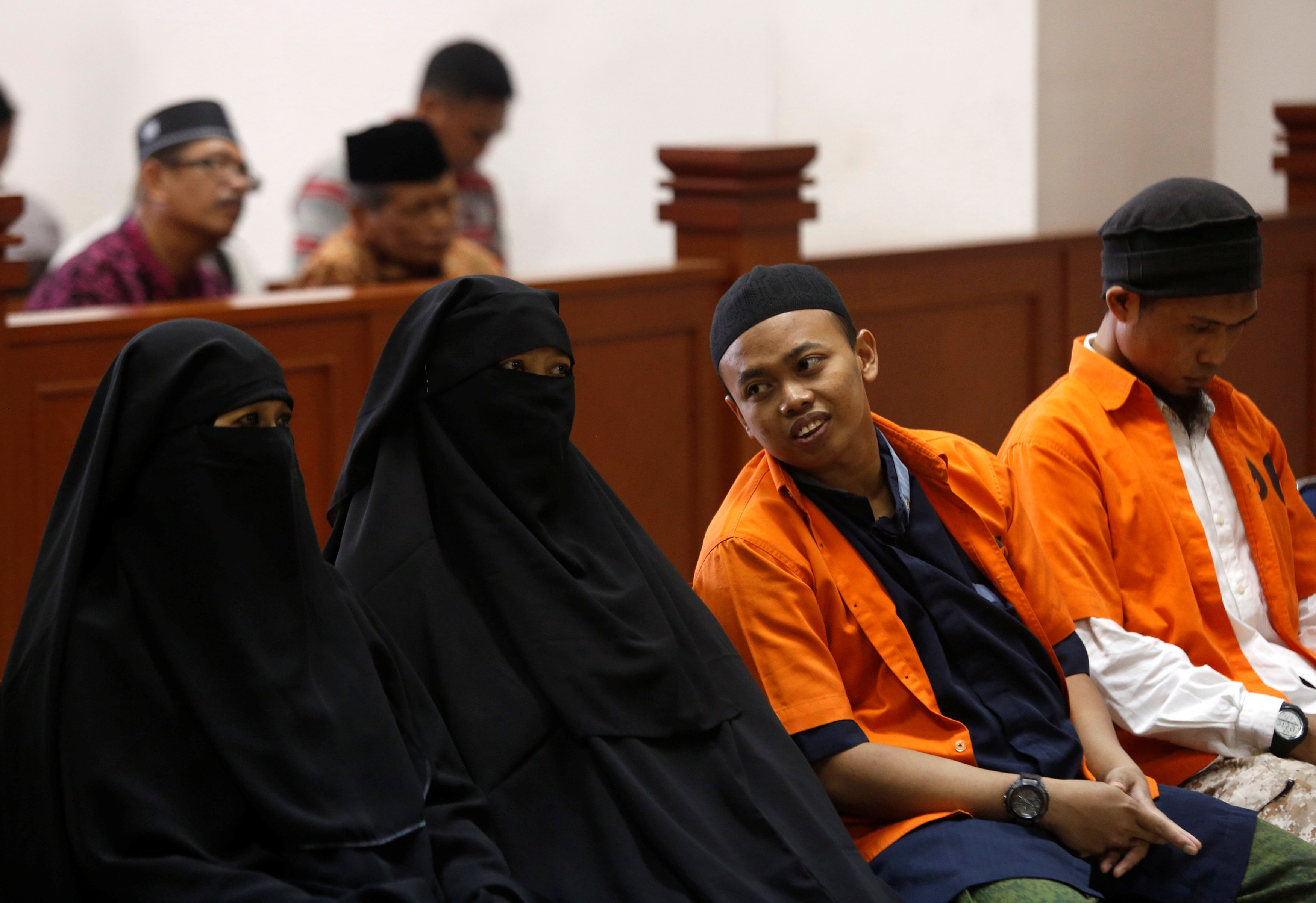 Indonesian Woman Jailed For Suicide Bomb Plot At Jakarta Palace – EMTV ...