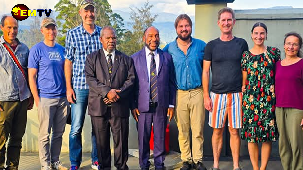 GOVERNOR GENERAL OFFICIATES 31st ENGA CULTURAL SHOW — EMTV ONLINE