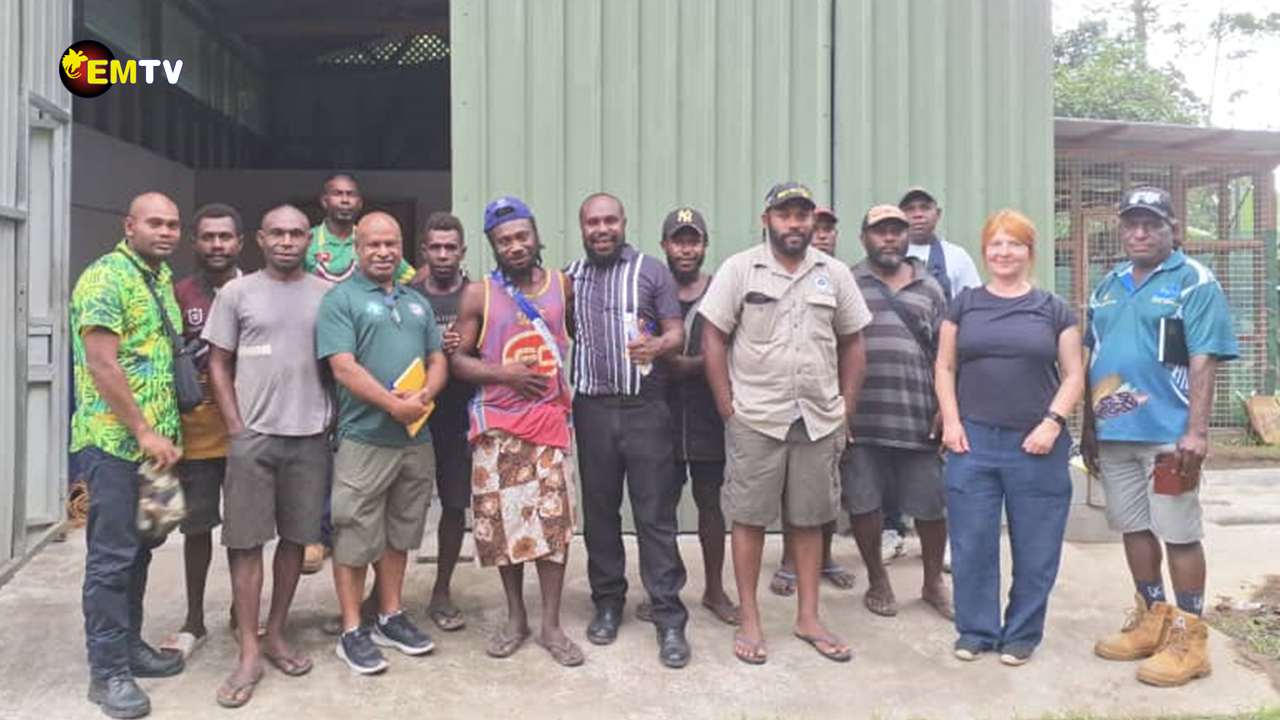 EAST NEW BRITAIN YOUTHS VENTURE INTO GALIP NUT PROCESSING