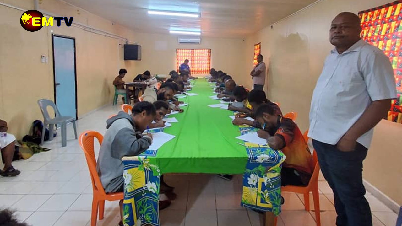 Bulolo BULOLO DDA SPONSORS 40 LOCAL STUDENTS FOR CHW TRAINING — EMTV ONLINE
