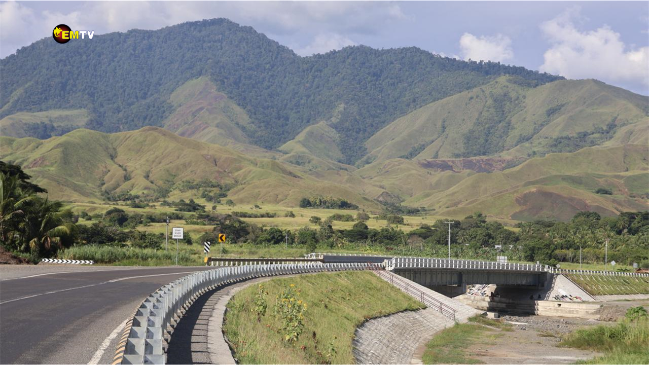 UPGRADE OF 35 DUAL-LANE BRIDGES ALONG LAE TO HENGANOFI