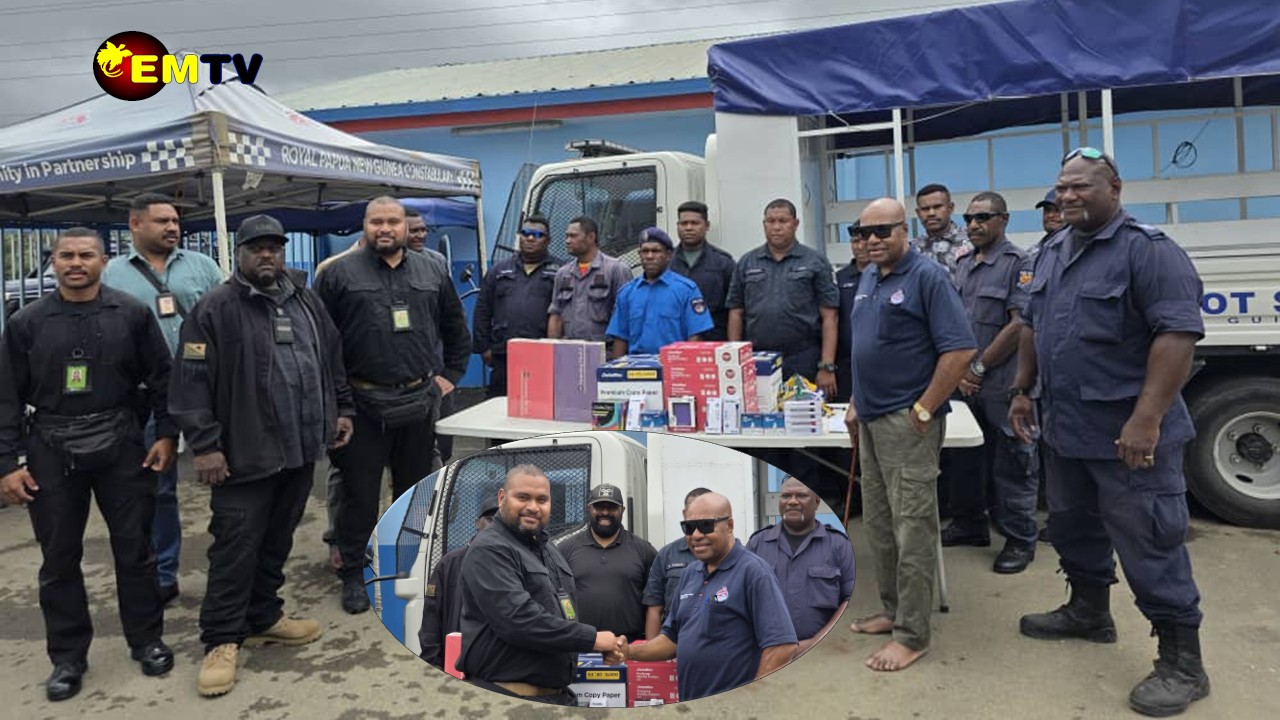 BANK SUPPORTS POLICE